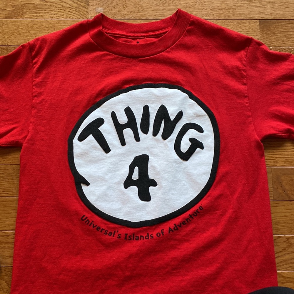 Universal Studio/ Universal’s Island of Adventure THING 4 T-shirt Size Small